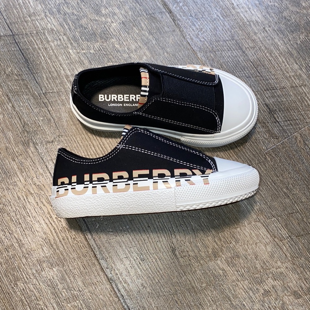 Toddler Burberry shoe